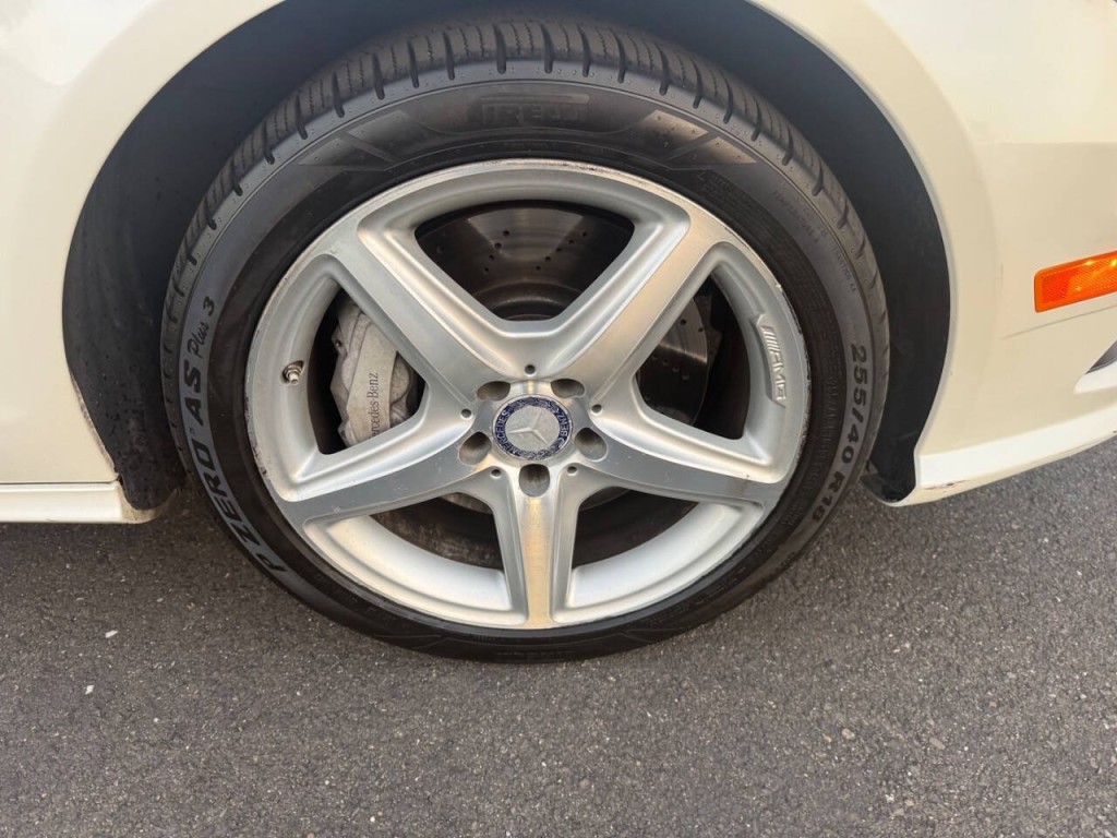 2013 Mercedes-Benz CLS-Class Image 39