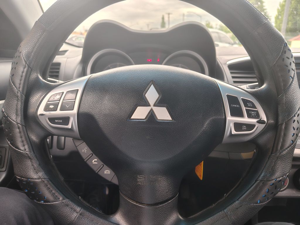 2015 Mitsubishi Lancer Image 8