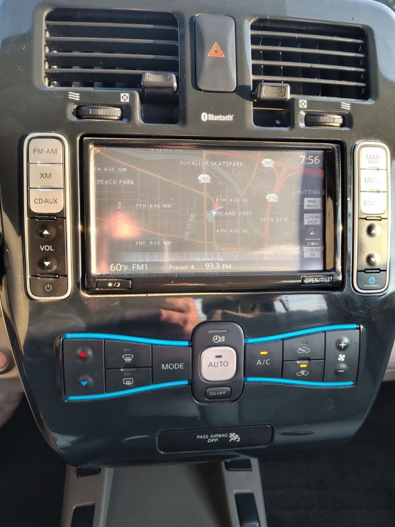 2011 Nissan Leaf Image 3