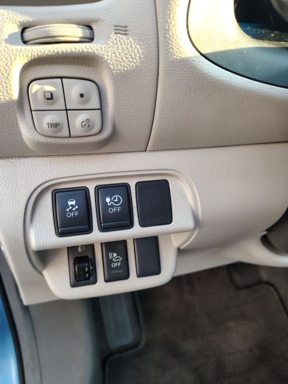 2011 Nissan Leaf Image 6
