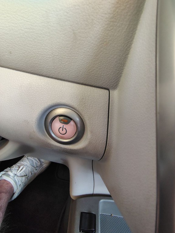 2011 Nissan Leaf Image 11