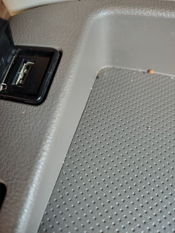 2011 Nissan Leaf Image 14