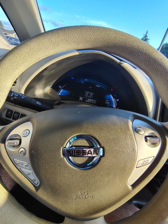 2011 Nissan Leaf Image 19