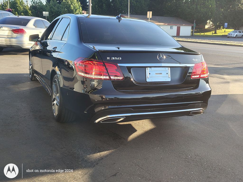 2014 Mercedes-Benz E-Class Image 21