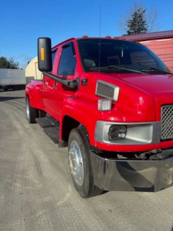 2004 Chevrolet C/K 4500 Image 11