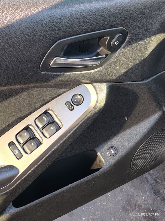 2008 Pontiac G6 Image 13