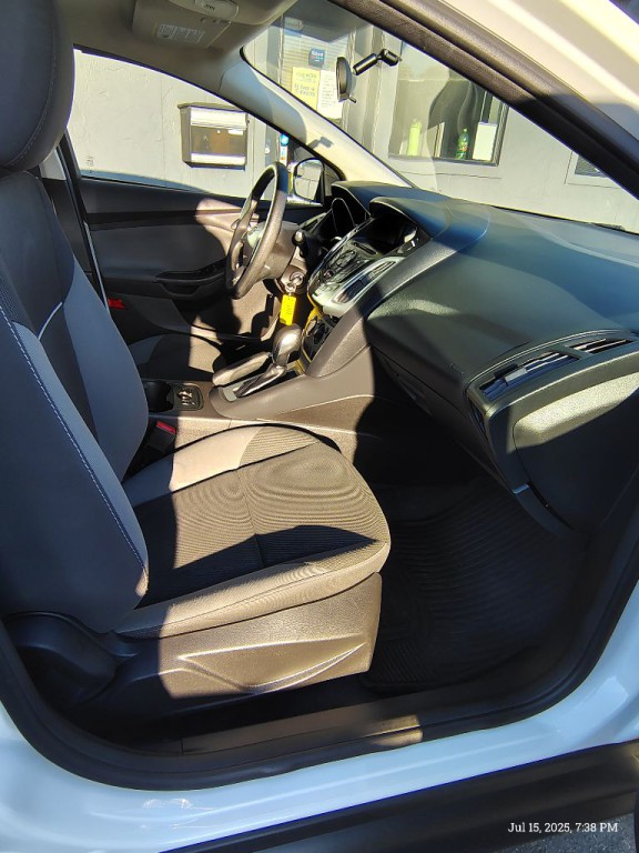 2014 Ford Focus Image 2
