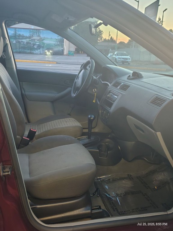 2006 Ford Focus Image 2