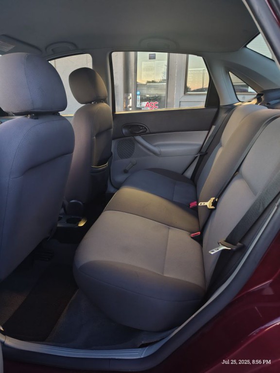 2006 Ford Focus Image 3