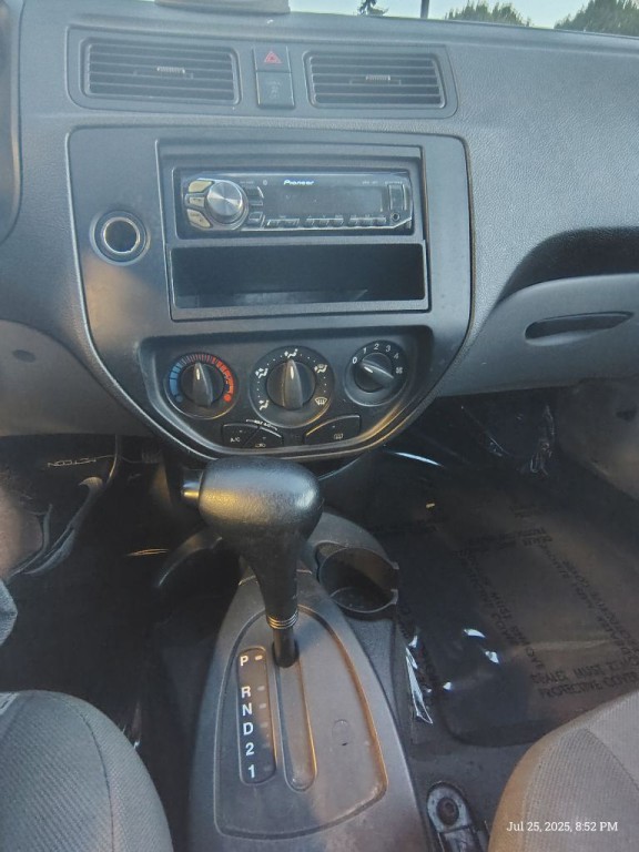 2006 Ford Focus Image 4