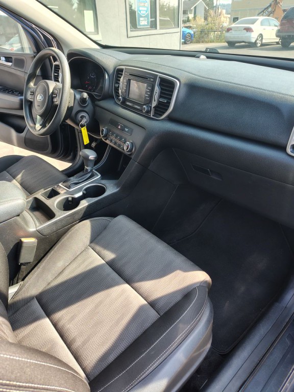 2017 Kia Sportage Image 2