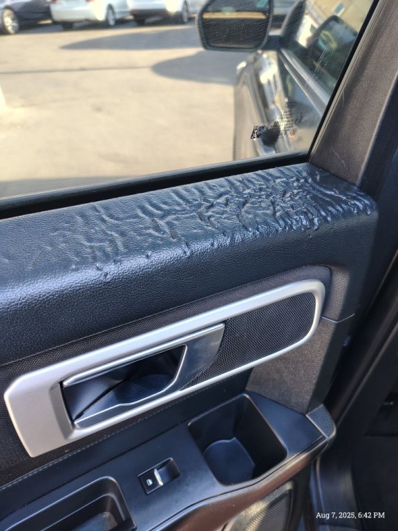 2020 Ford Explorer Image 14