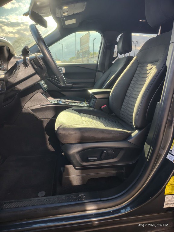 2020 Ford Explorer Image 23
