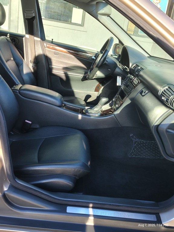 2002 Mercedes-Benz C-Class Image 7