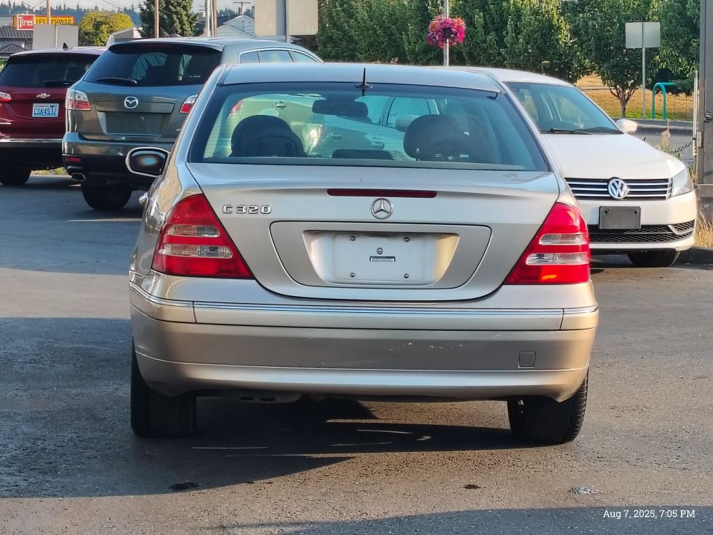 2002 Mercedes-Benz C-Class Image 10