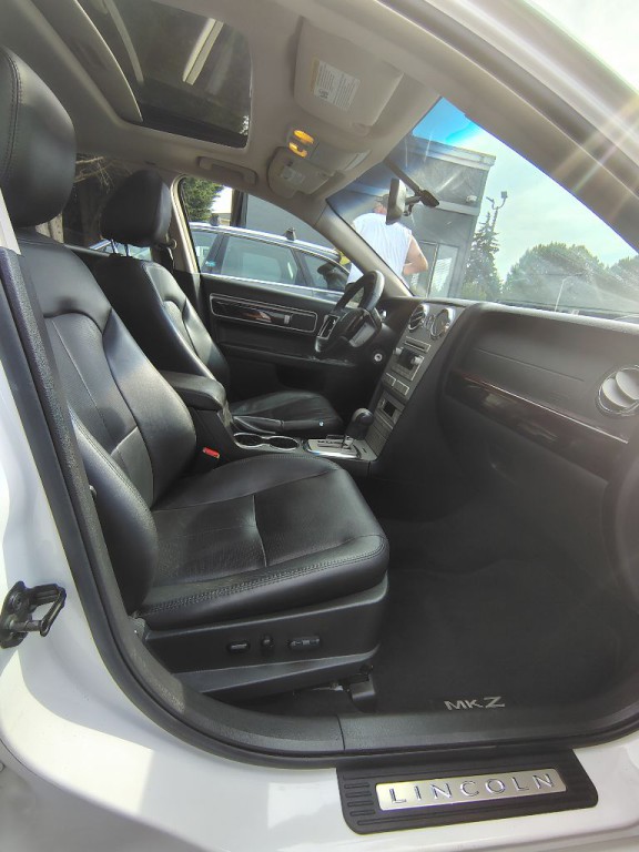2009 Lincoln MKZ Image 4