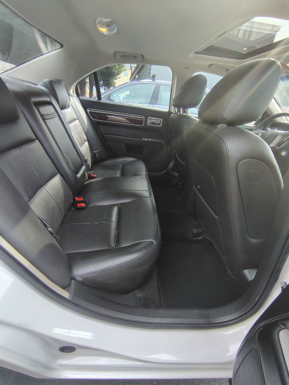 2009 Lincoln MKZ Image 8