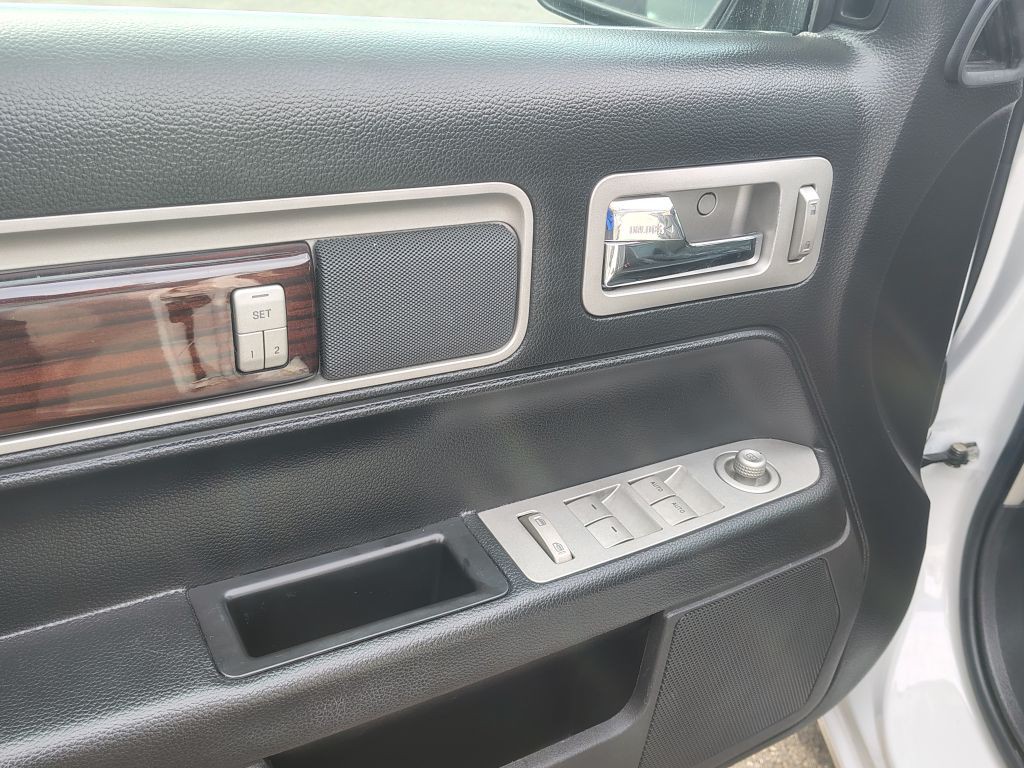 2009 Lincoln MKZ Image 11