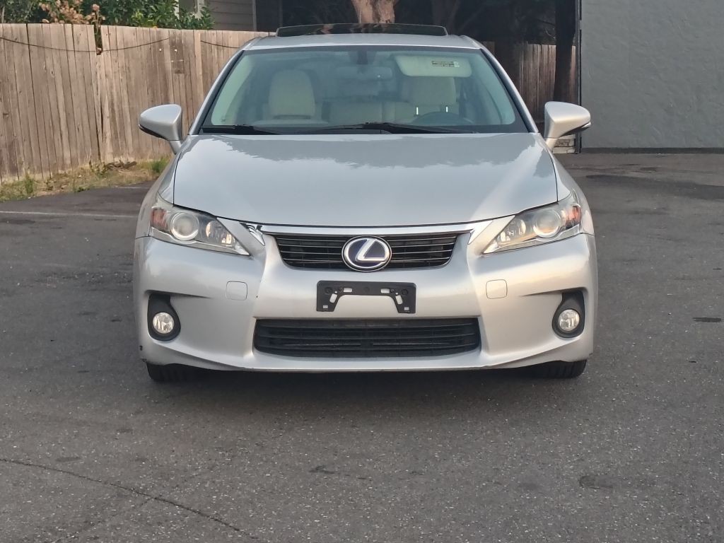 2011 Lexus CT 200h Image 20
