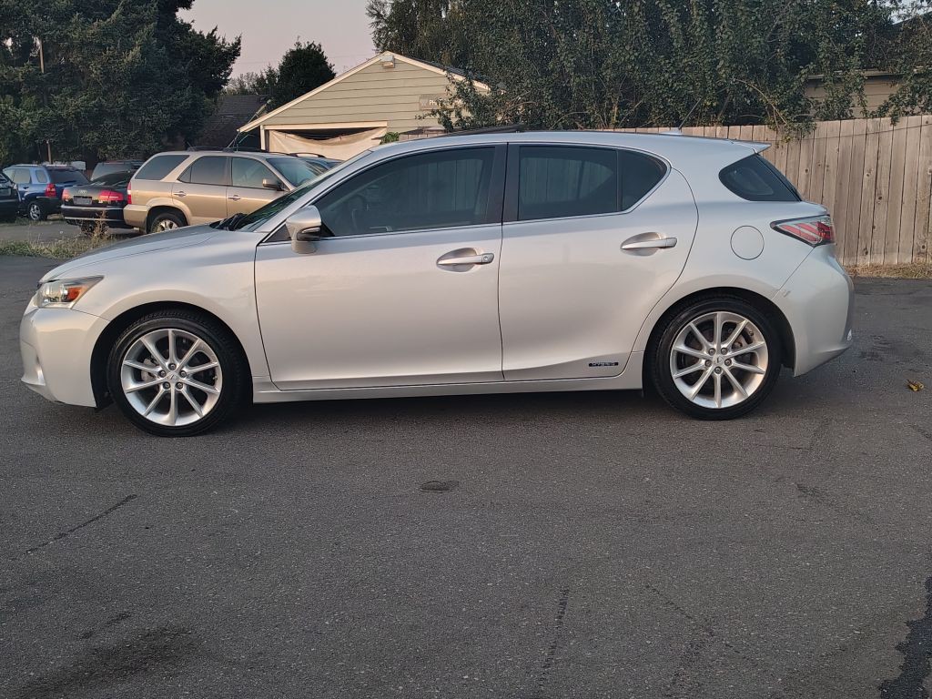 2011 Lexus CT 200h Image 21