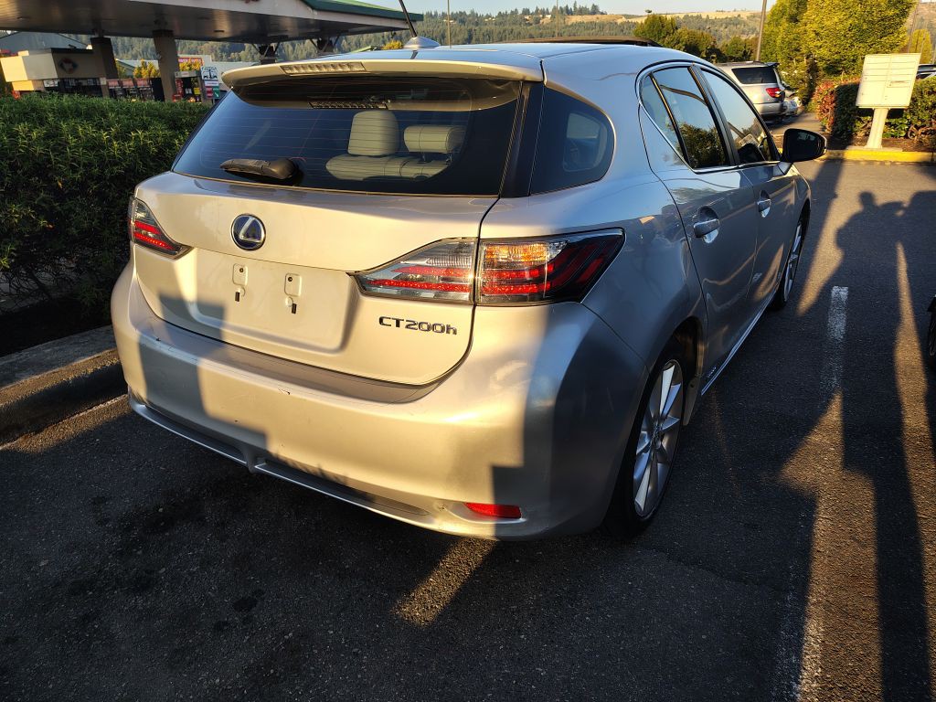 2011 Lexus CT 200h Image 23