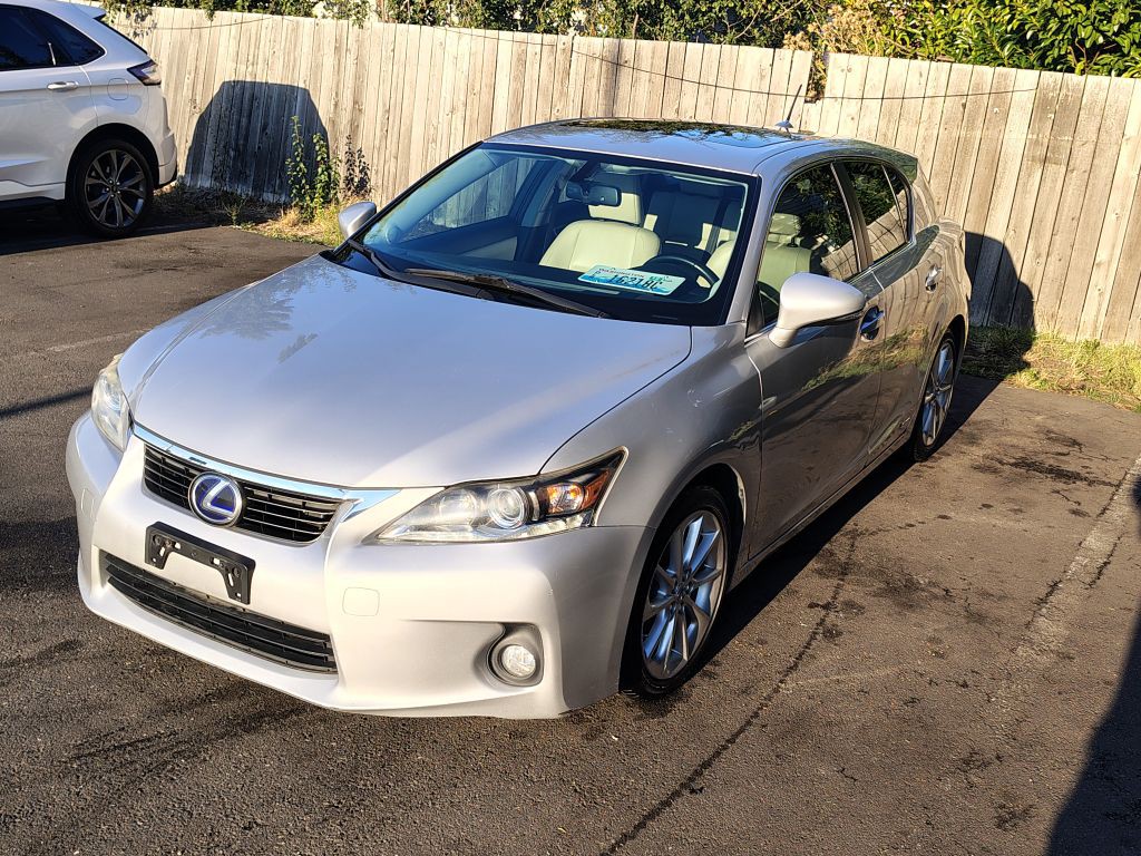 2011 Lexus CT 200h Image 25