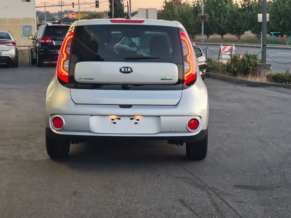 2017 Kia Soul Image 12