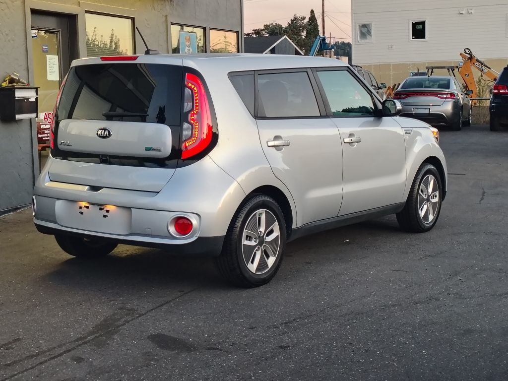 2017 Kia Soul Image 13