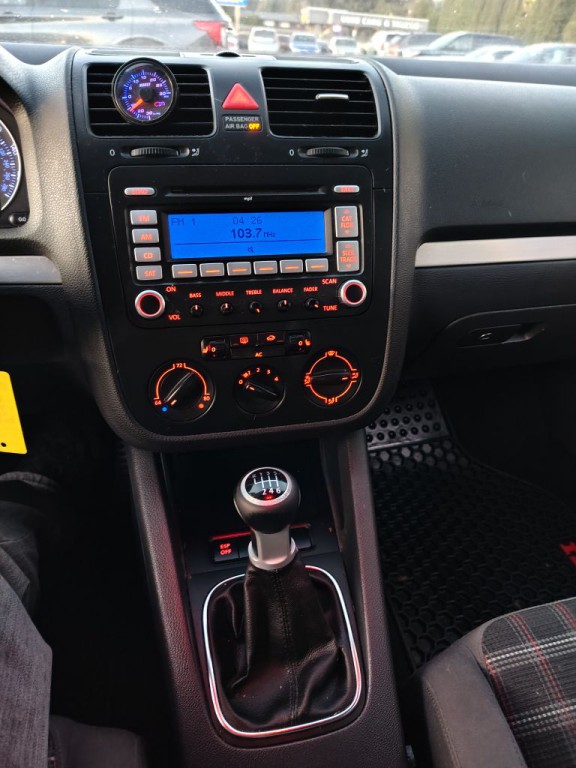 2009 Volkswagen GTI Image 5