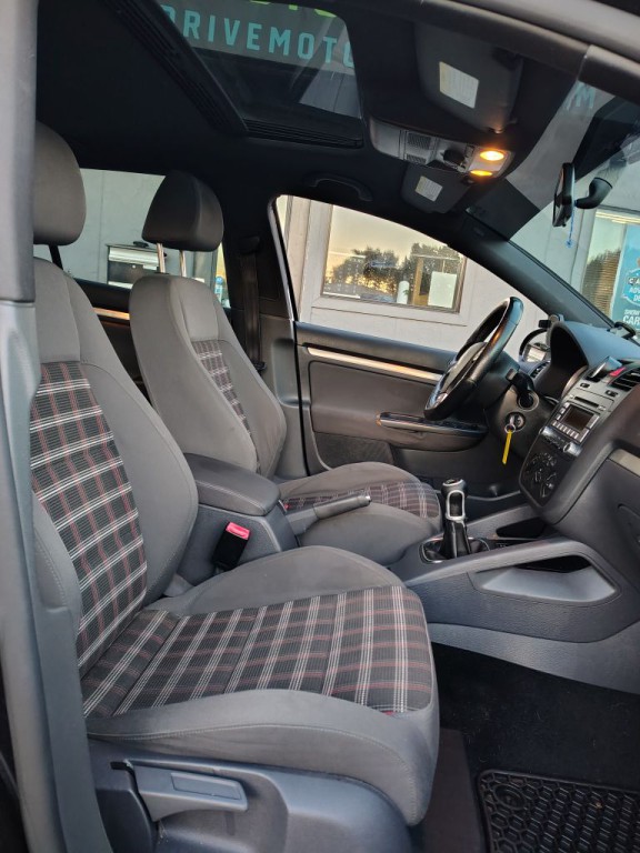 2009 Volkswagen GTI Image 7