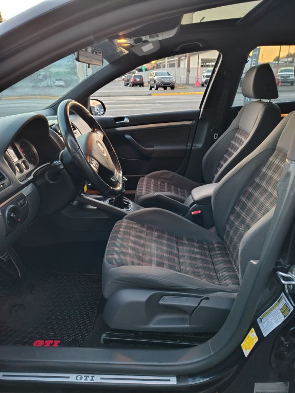 2009 Volkswagen GTI Image 3