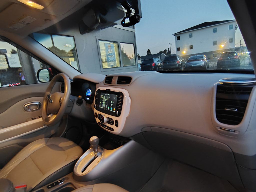 2016 Kia Soul Image 14