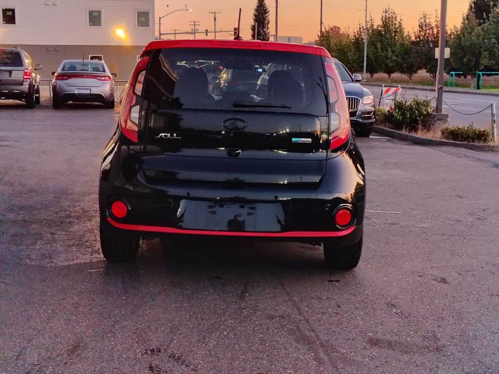 2016 Kia Soul Image 19