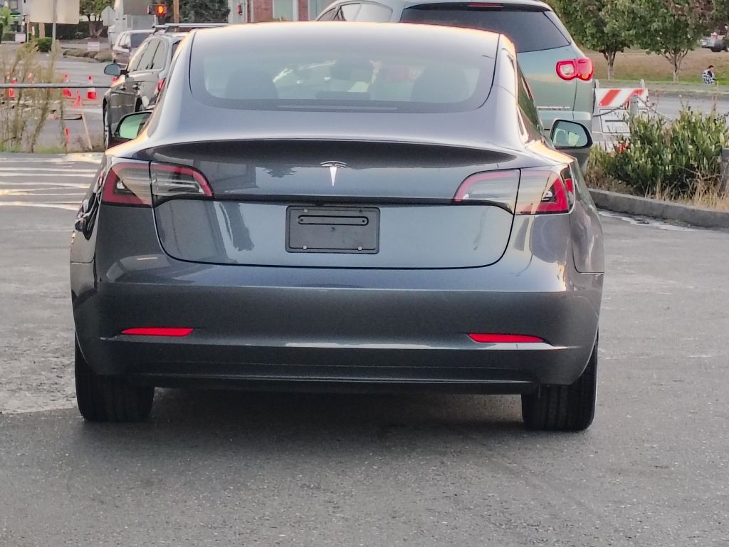 2023 Tesla Model 3 Image 29