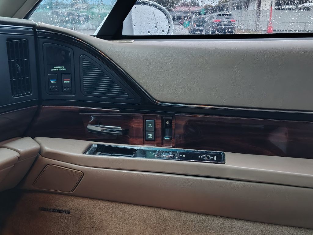 1997 Buick LeSabre Image 14