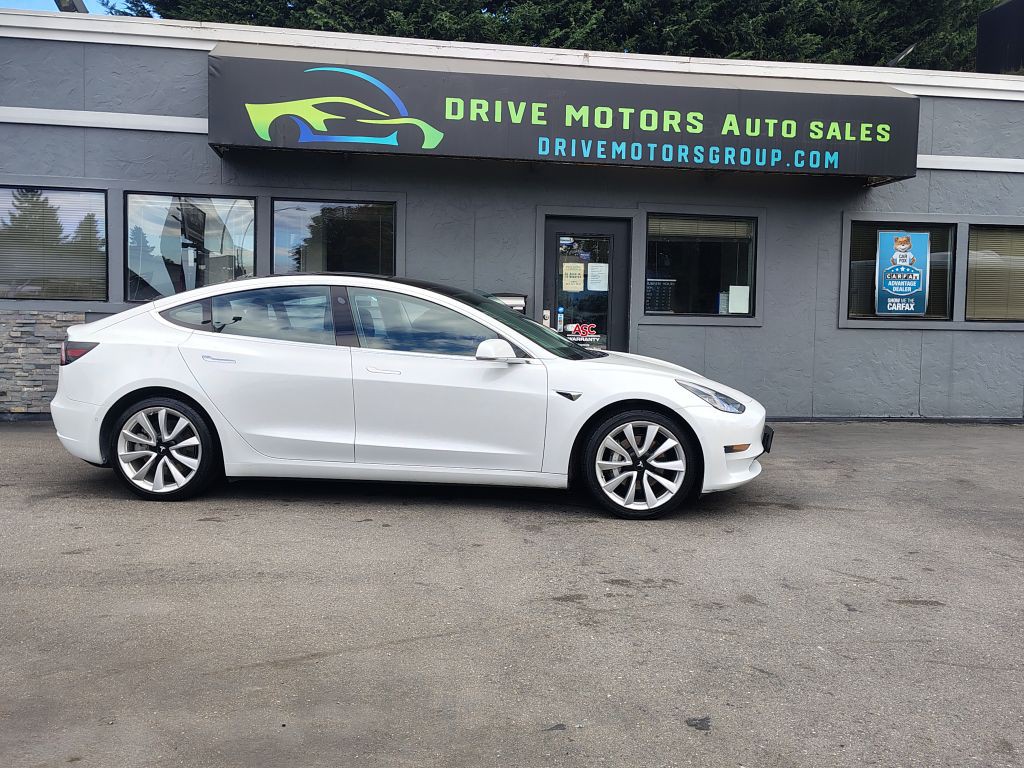 2018 Tesla Model 3 Image 1