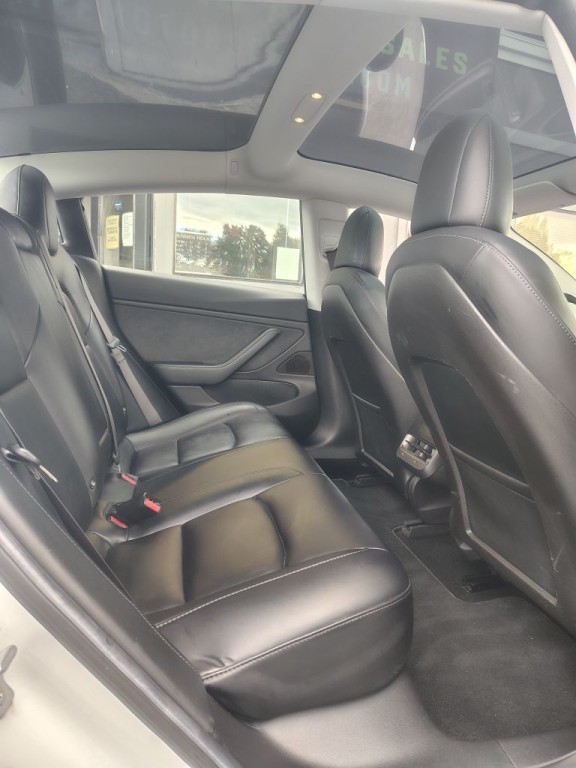 2018 Tesla Model 3 Image 4