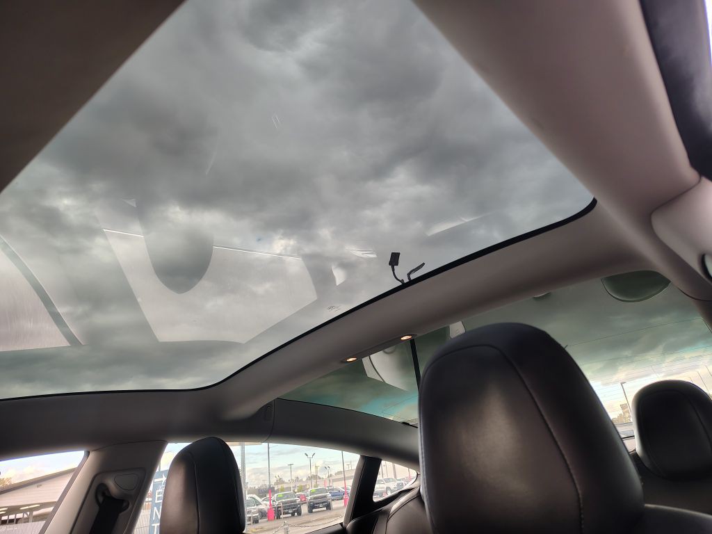 2018 Tesla Model 3 Image 5