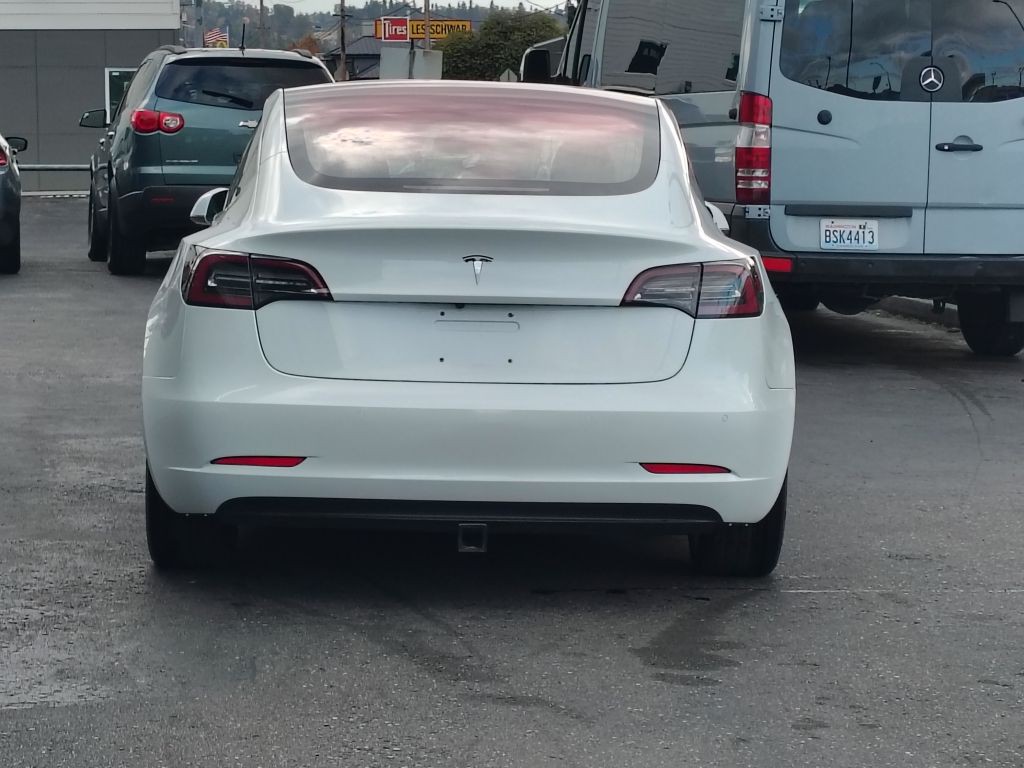 2018 Tesla Model 3 Image 10