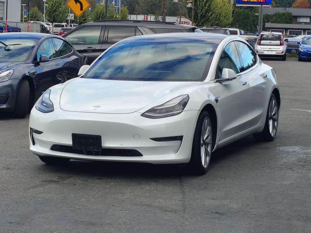 2018 Tesla Model 3 Image 11