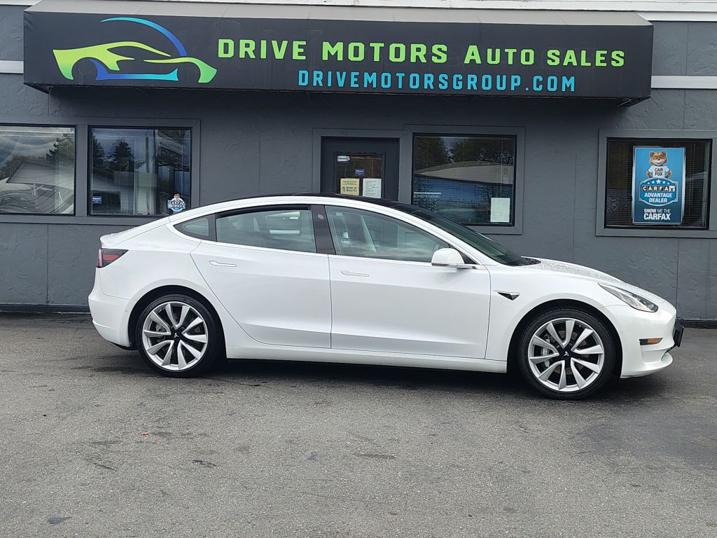 2018 Tesla Model 3 Image 17