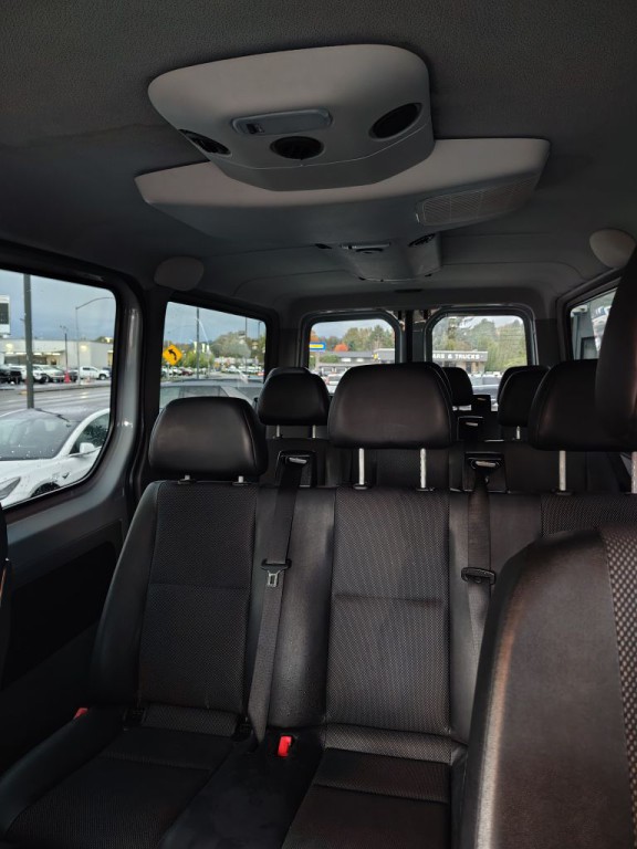 2011 Mercedes-Benz Sprinter Image 3