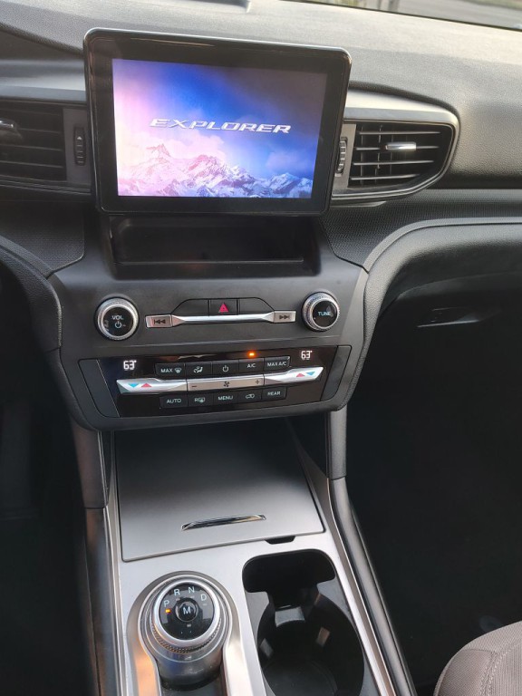 2020 Ford Explorer Image 3