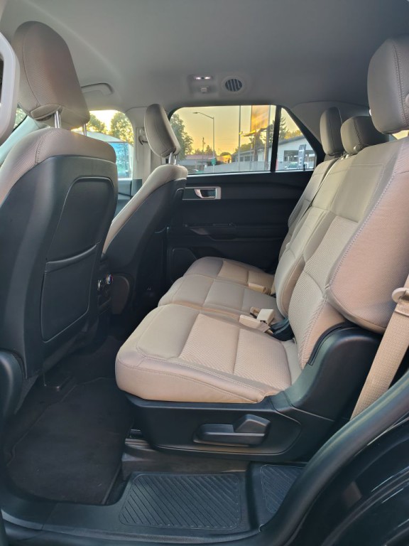 2020 Ford Explorer Image 8