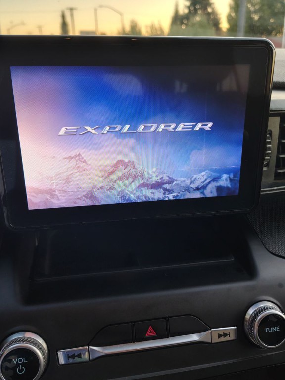 2020 Ford Explorer Image 23