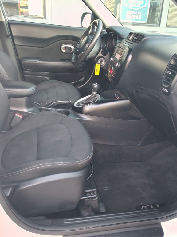 2017 Kia Soul Image 3