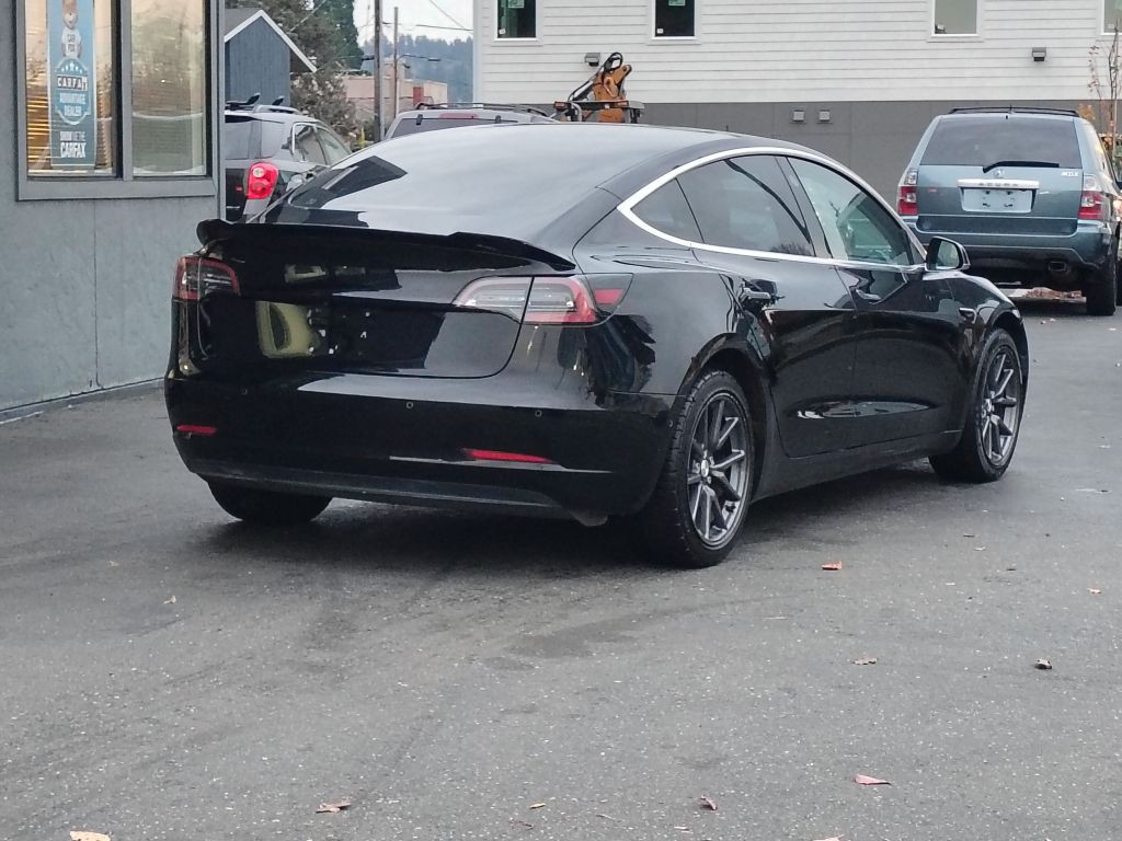 2018 Tesla Model 3 Image 11