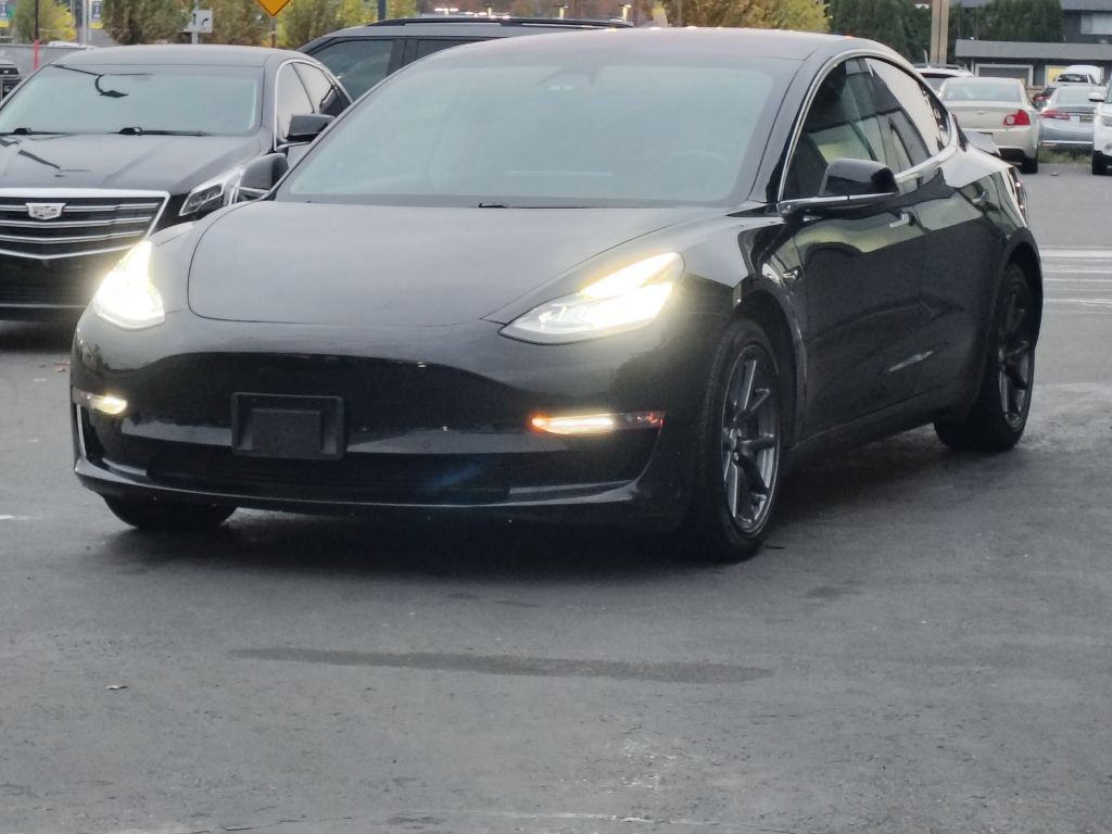 2018 Tesla Model 3 Image 17