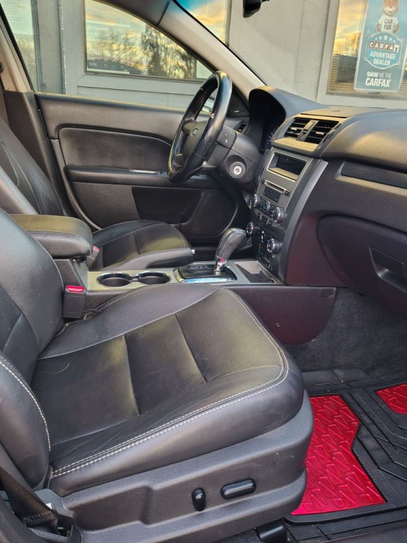 2011 Ford Fusion Image 3
