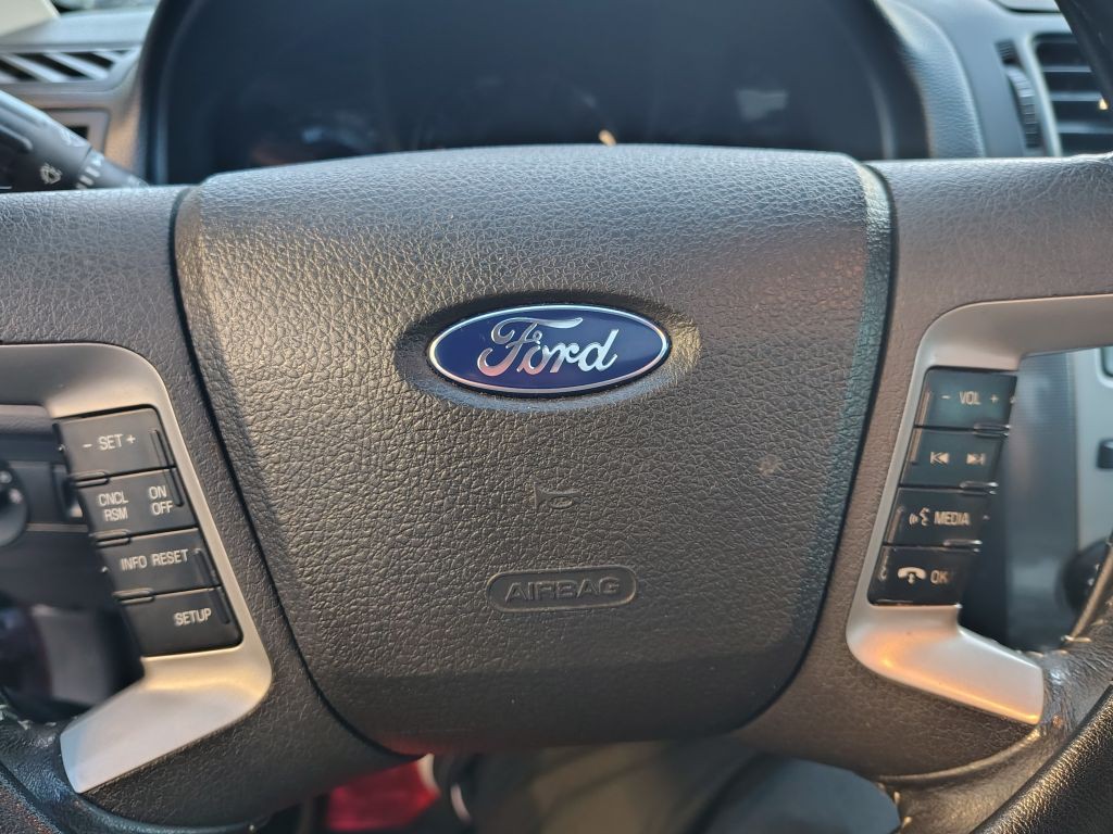 2011 Ford Fusion Image 10
